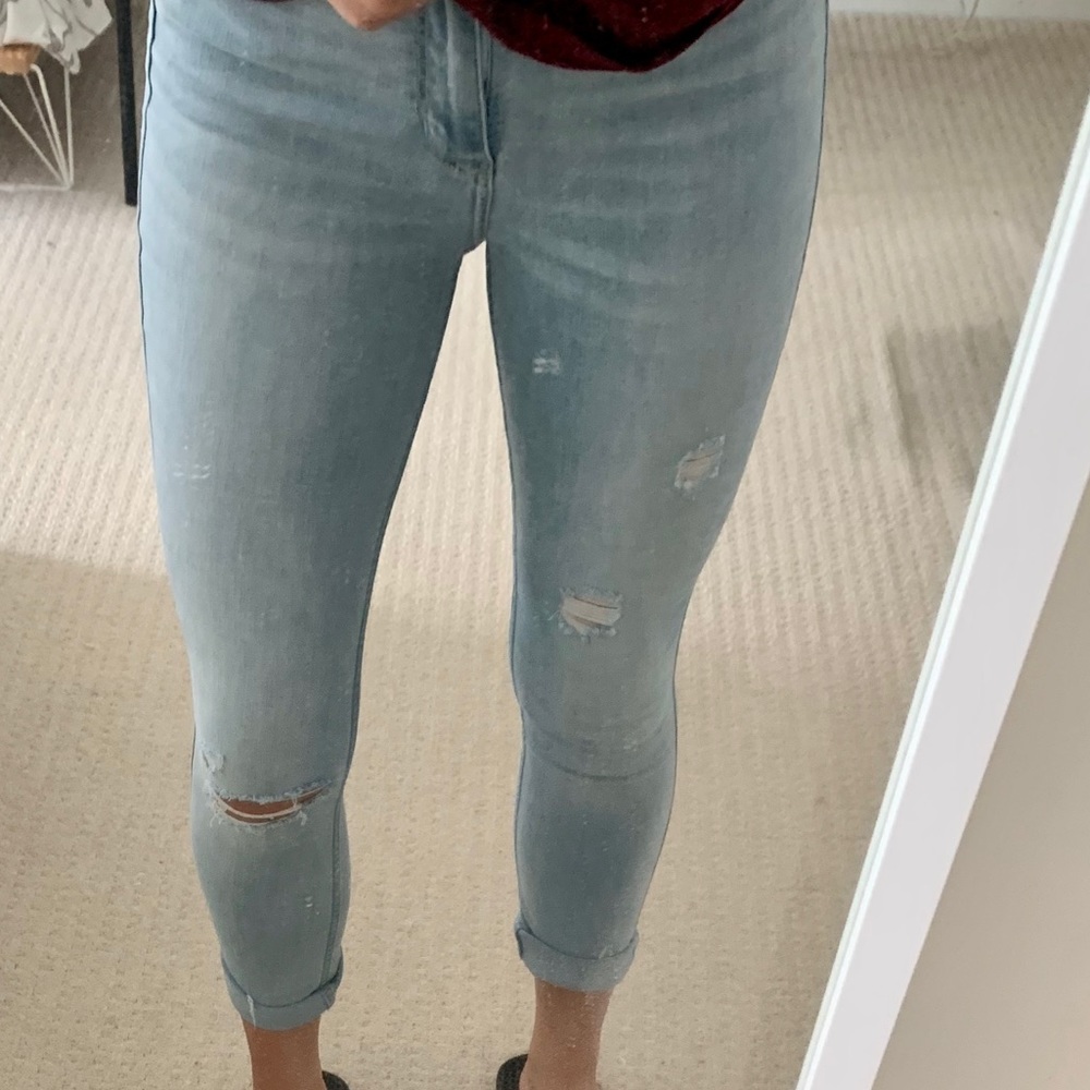 Hollister Hi-Rise Super Skinny Jeans - size 3/26